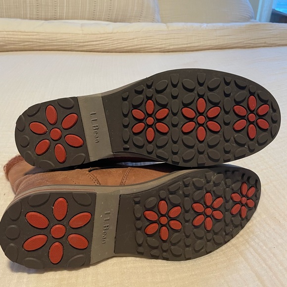 LL Bean boots. Ladies 7. - Picture 4 of 6